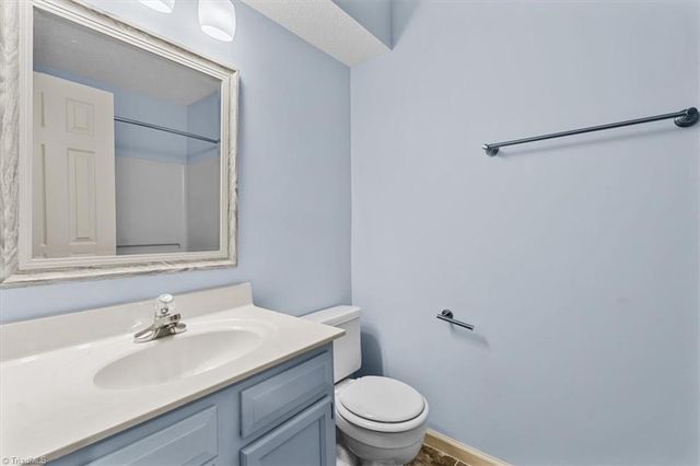3701 Cotswold Terrace 7-K, Greensboro, NC 27410