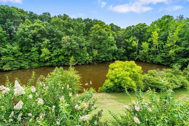 3701 Cotswold Terrace 7-K, Greensboro, NC 27410