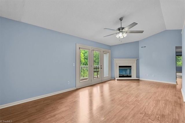 3701 Cotswold Terrace 7-K, Greensboro, NC 27410