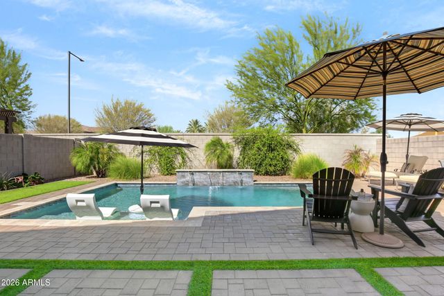 16004 W SOFT WIND Drive, Surprise, AZ 85387