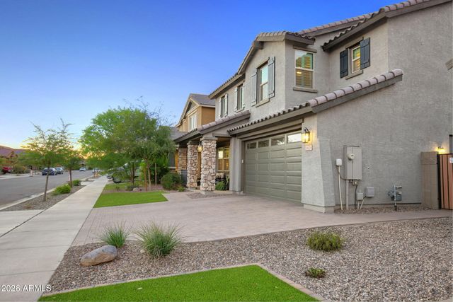 16004 W SOFT WIND Drive, Surprise, AZ 85387