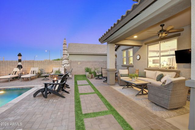 16004 W SOFT WIND Drive, Surprise, AZ 85387