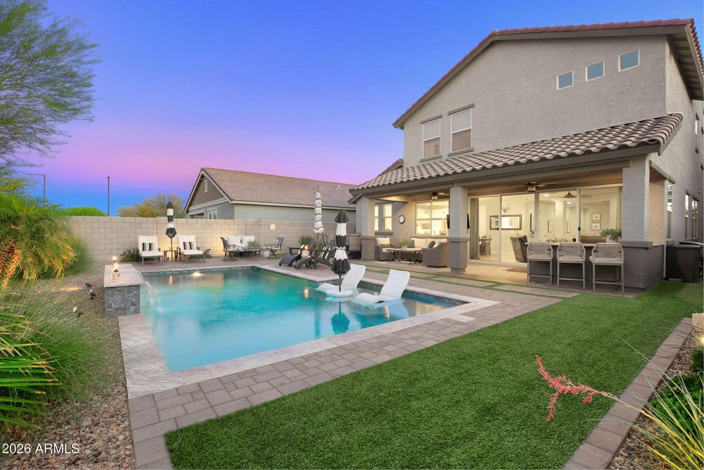16004 W SOFT WIND Drive, Surprise, AZ 85387