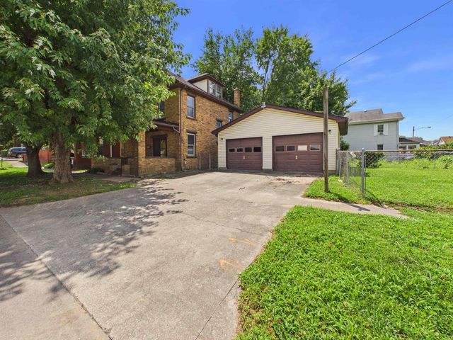 1055 19th St, Huntington, WV 25701