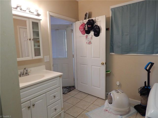 731 Indian Grove Church Road, Mount Airy, NC 27030