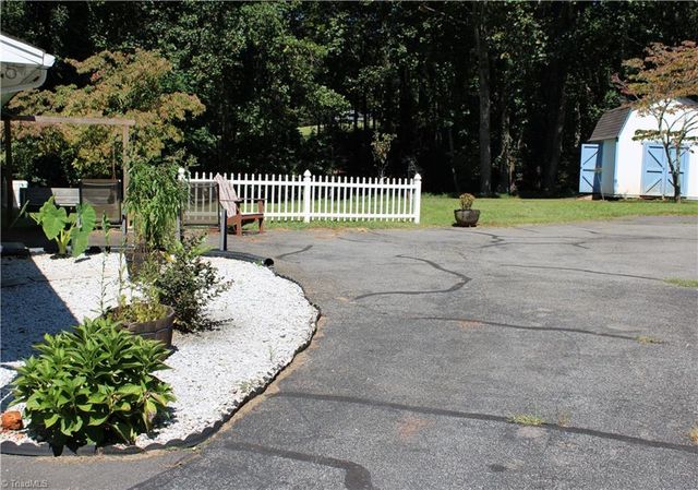 731 Indian Grove Church Road, Mount Airy, NC 27030