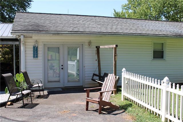 731 Indian Grove Church Road, Mount Airy, NC 27030