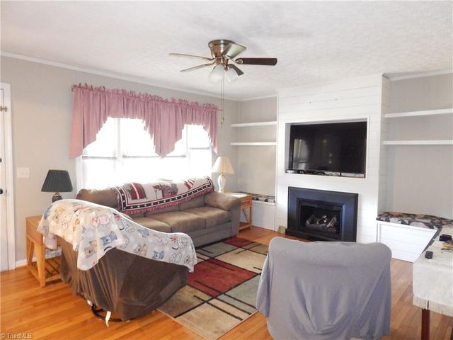 731 Indian Grove Church Road, Mount Airy, NC 27030