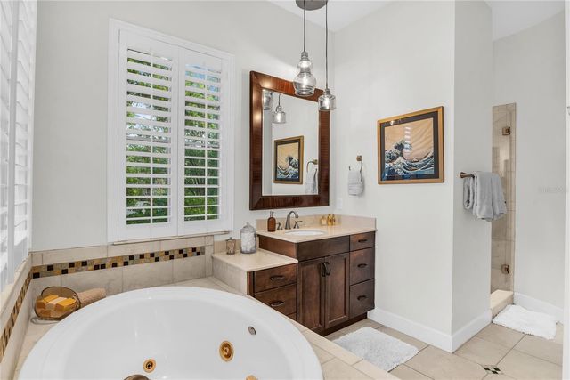 18 CELIA LANE, Orlando, FL 32803