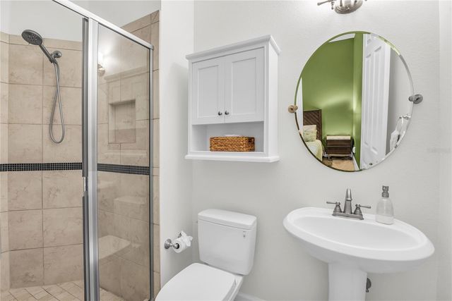 18 CELIA LANE, Orlando, FL 32803