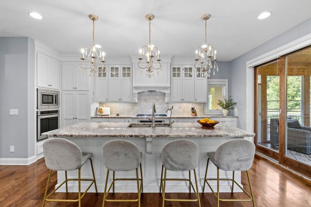 17276 62nd Avenue N, Maple Grove, MN 55311