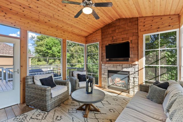 17276 62nd Avenue N, Maple Grove, MN 55311