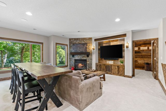 17276 62nd Avenue N, Maple Grove, MN 55311