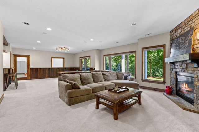 17276 62nd Avenue N, Maple Grove, MN 55311