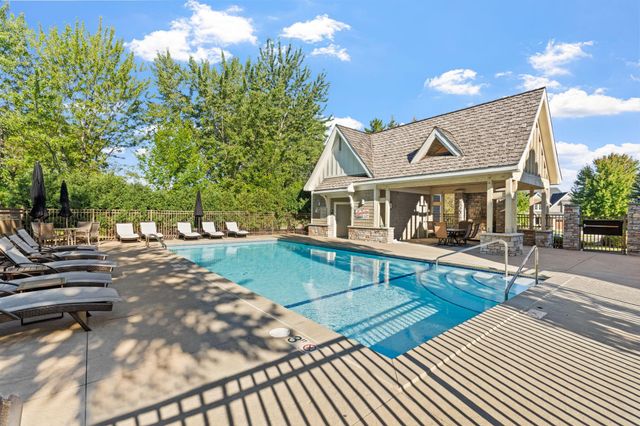 17276 62nd Avenue N, Maple Grove, MN 55311