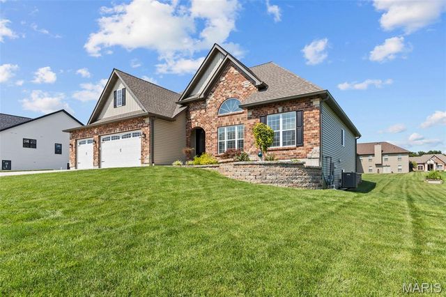 221 Windrose Lane, Troy, MO 63379