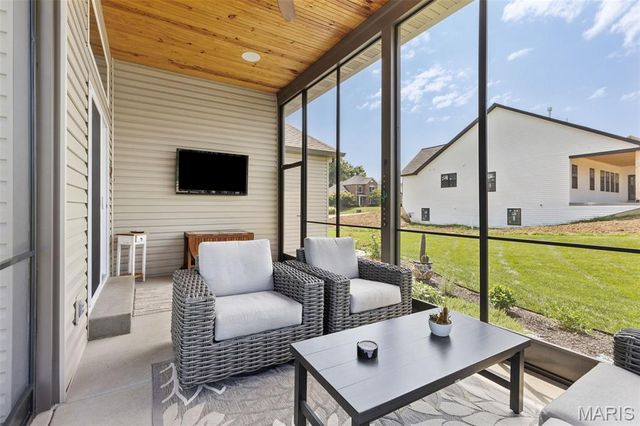 221 Windrose Lane, Troy, MO 63379