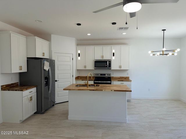 1851 Tijuana Ct, Rio Rico, AZ 85648