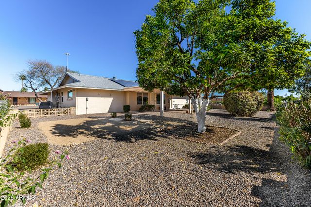 10822 W ROUNDELAY Circle, Sun City, AZ 85351