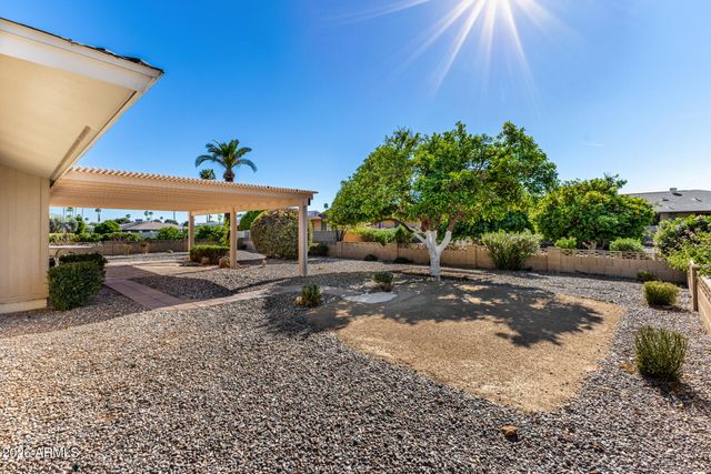 10822 W ROUNDELAY Circle, Sun City, AZ 85351