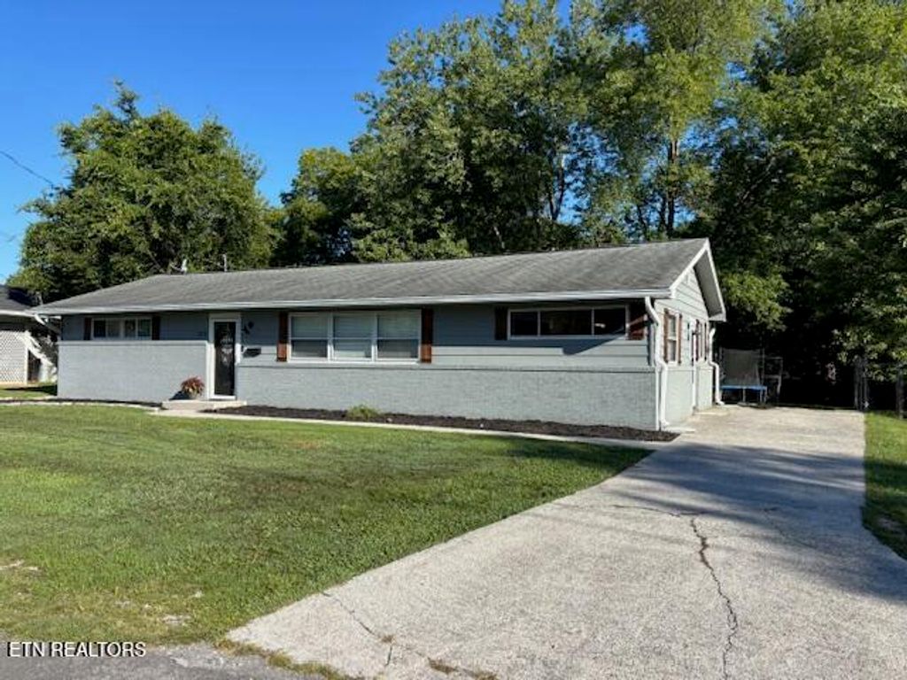 212 Byron Lane, Oak Ridge, TN 37830