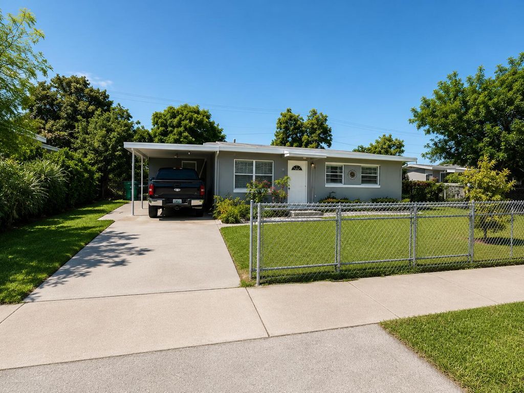 5341 NW 180th Terrace, Miami Gardens, FL 33055