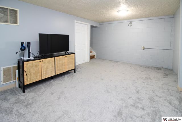5335 Bancroft Avenue, Lincoln, NE 68506