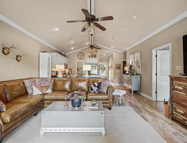 1624 Treasure Isle Rd, Hot Springs, AR 71913