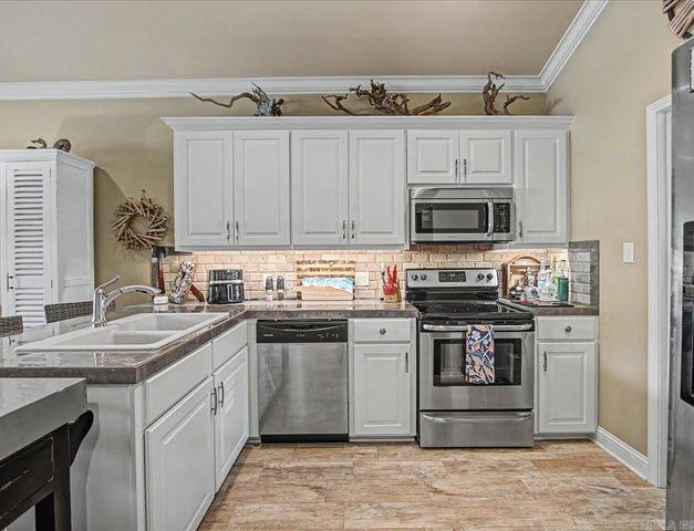 1624 Treasure Isle Rd, Hot Springs, AR 71913
