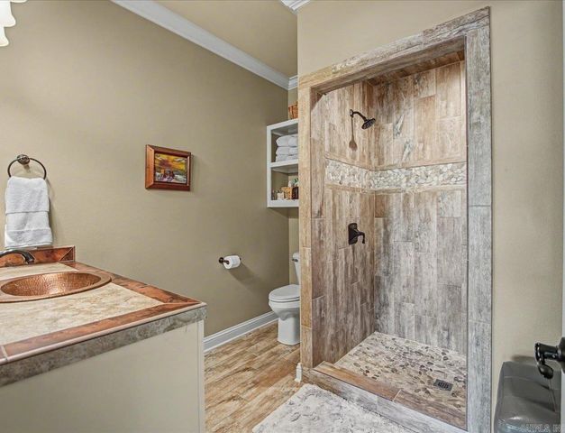 1624 Treasure Isle Rd, Hot Springs, AR 71913