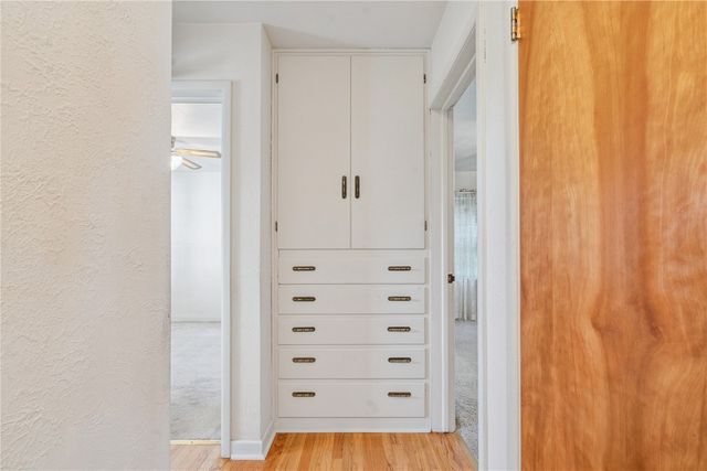 159 26th St NW, Cedar Rapids, IA 52405