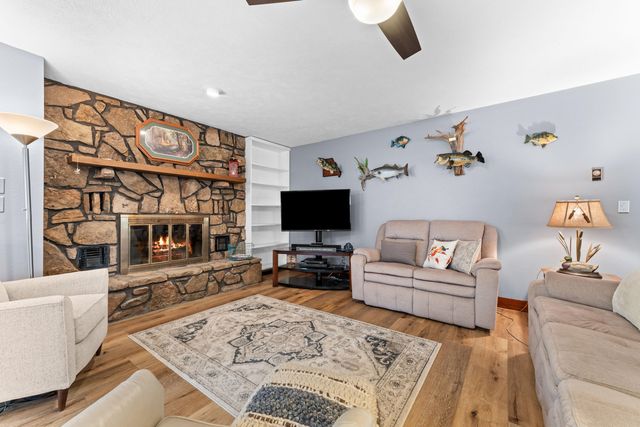 25540 Fox Woods Circle, Shell Knob, MO 65747