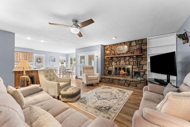 25540 Fox Woods Circle, Shell Knob, MO 65747