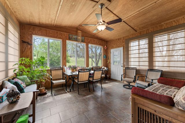 25540 Fox Woods Circle, Shell Knob, MO 65747