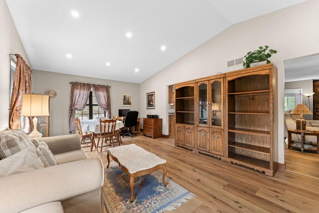 25540 Fox Woods Circle, Shell Knob, MO 65747