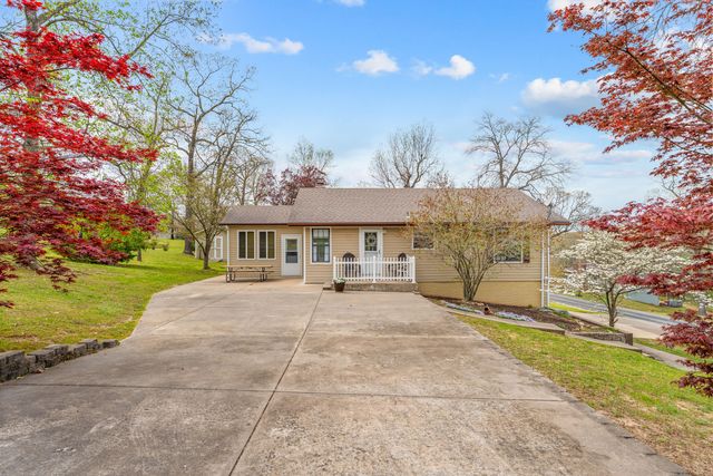25540 Fox Woods Circle, Shell Knob, MO 65747