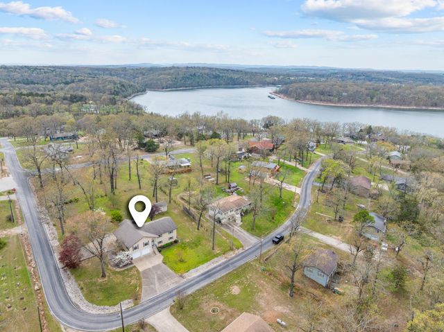25540 Fox Woods Circle, Shell Knob, MO 65747