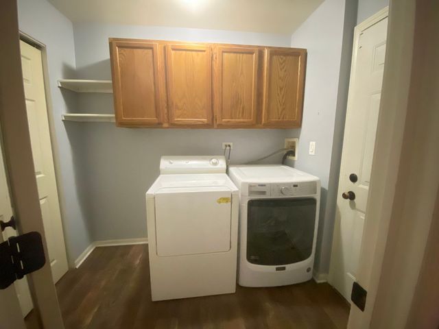 1213 Pennsbury Lane, Aurora, IL 60502