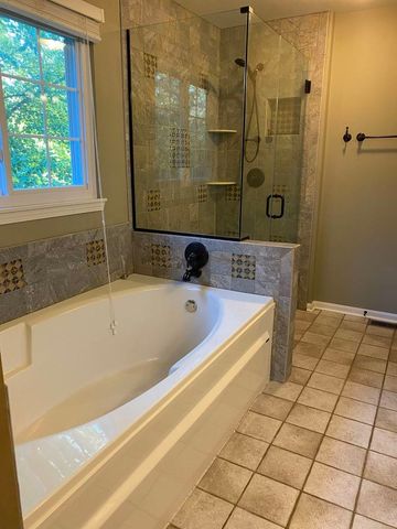 1213 Pennsbury Lane, Aurora, IL 60502