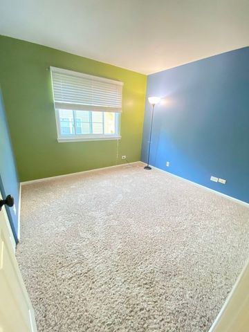 1213 Pennsbury Lane, Aurora, IL 60502