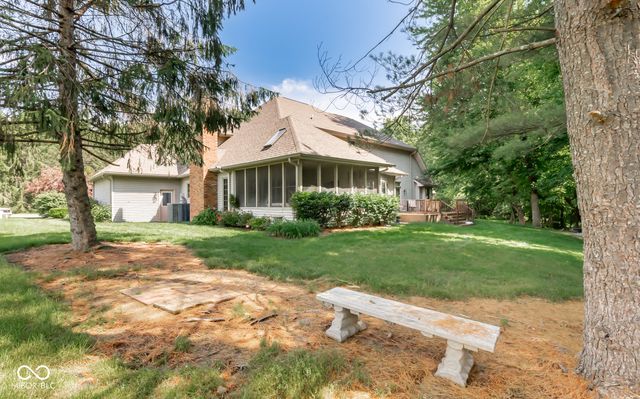 285 Plum Court, Columbus, IN 47201