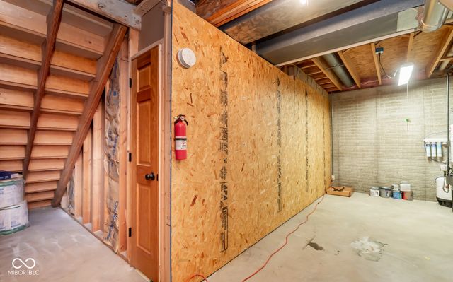 285 Plum Court, Columbus, IN 47201