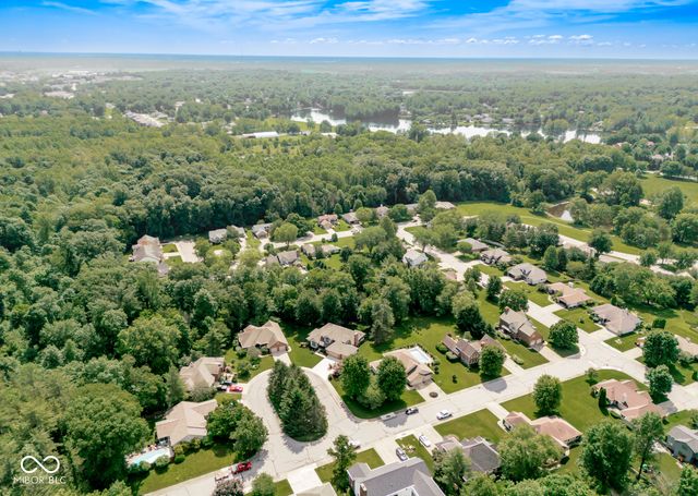 285 Plum Court, Columbus, IN 47201