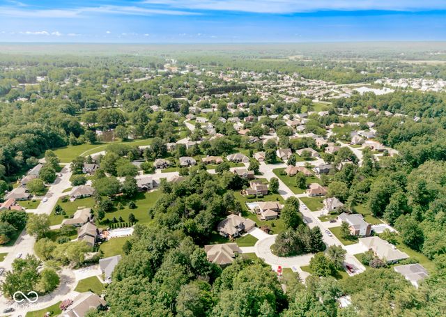285 Plum Court, Columbus, IN 47201