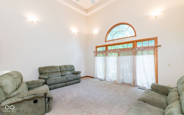 285 Plum Court, Columbus, IN 47201