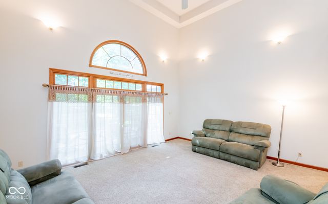 285 Plum Court, Columbus, IN 47201
