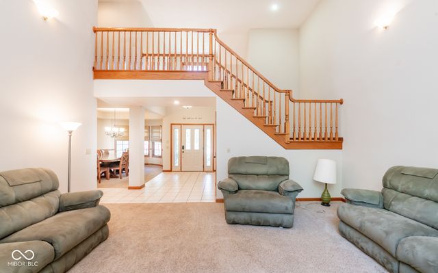 285 Plum Court, Columbus, IN 47201