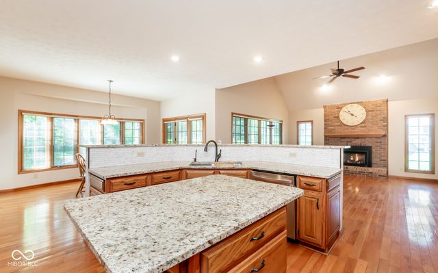 285 Plum Court, Columbus, IN 47201