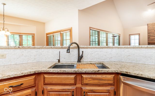 285 Plum Court, Columbus, IN 47201