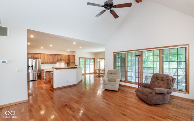 285 Plum Court, Columbus, IN 47201
